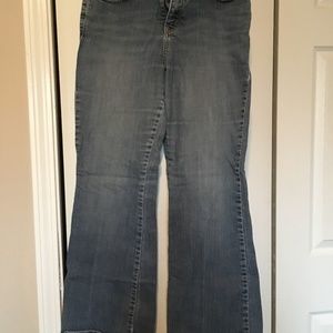 Levi’s perfectly slimming size 10 jeans,